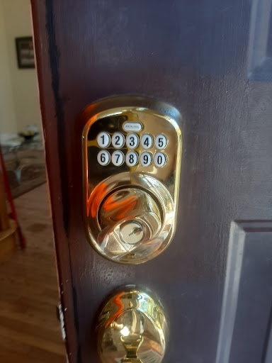 Superb Locksmith - Visual