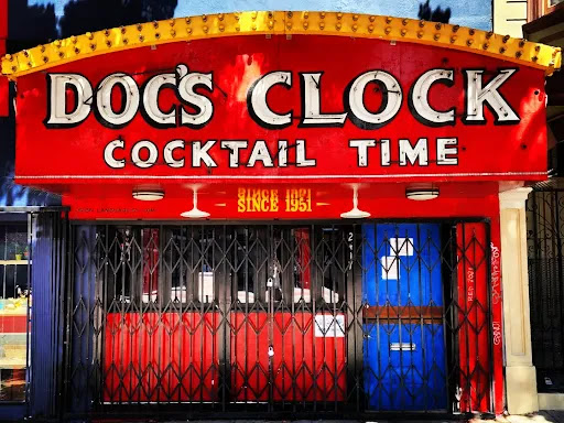 Doc's Clock - Visual