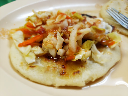 Pupuseria Guanacas Restaurant Rica Comida Salvadorena Y Mexican - Thumbnail
