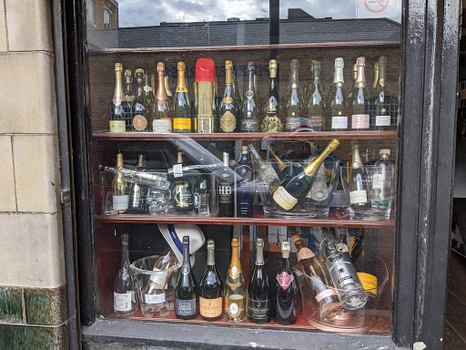 Wapping Wines - Visual