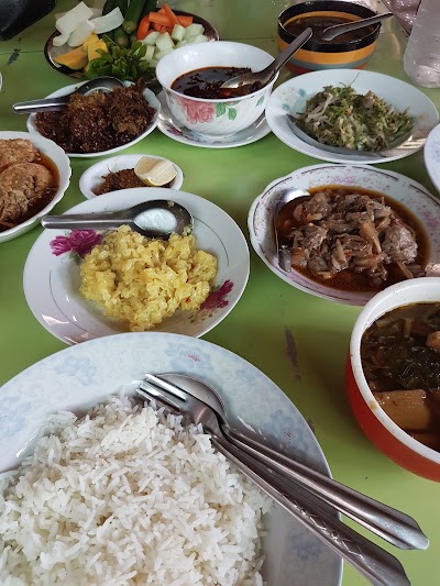 Photos of Mya Myint Zhu Burmese Restaurant