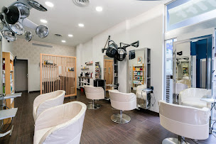 Photo n°22 de Intensi'tiff à Orléans (Salon de coiffure)