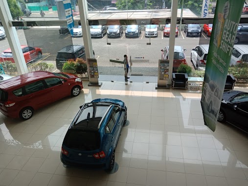 Dealer Mobil Suzuki Bekasi : Sales Nugo, Author: Fransiskus Nugroho