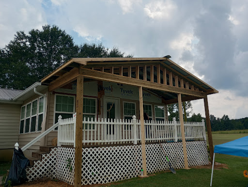 Avatar for Whyte Edge Roofing & Construction