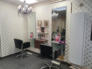 Photo n°1 de Coiffure Plus à Flixecourt (Salon de coiffure)