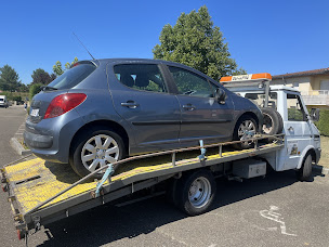 Photo n°2 de Epaviste - Enlèvement de véhicule ️ à Bayonne (Service de remorquage)