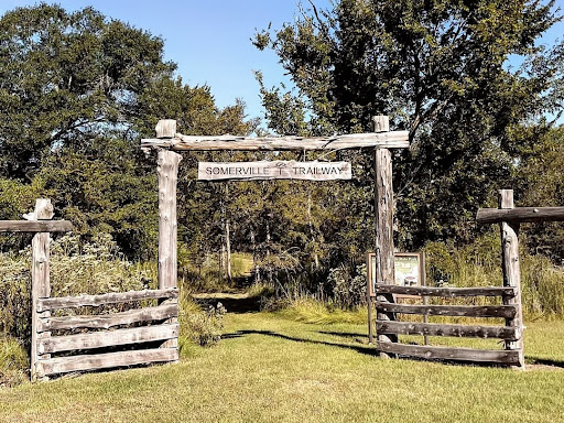 Lake Somerville Trailway (Nails Creek Trailhead)