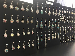 Photo n°25 de Simply Piercing Tatouage à Narbonne (Tatoueur)