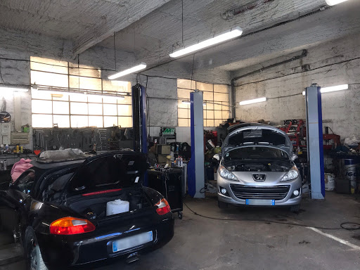 AUTO 2000 Nice Gallery - France