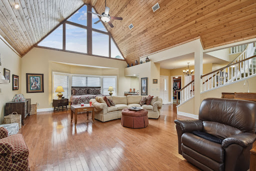 Gabe Galdos, Realtor® Ark Realty - Thumbnail