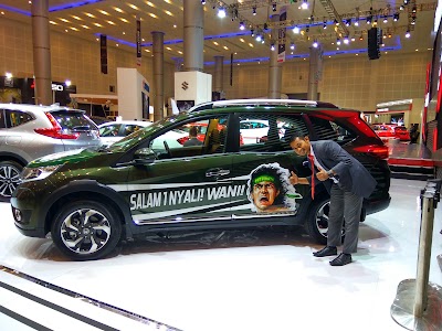 Photos of HONDA SURABAYA