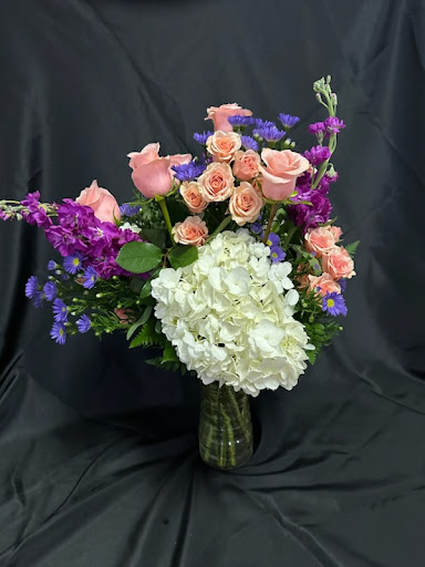 J Walker Flowers & Design - Thumbnail