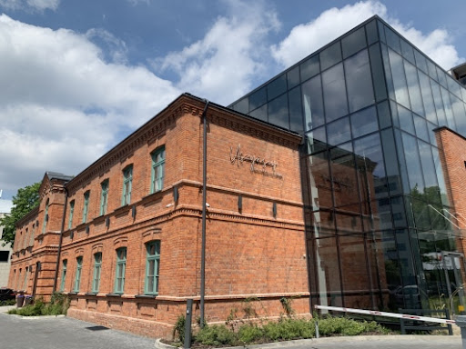 dr n. med. Maciej Stryga, Chirurg