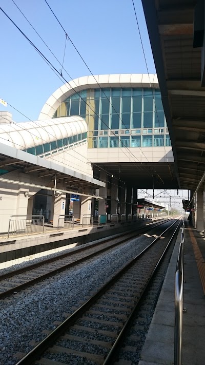 Photos of Goksan Station