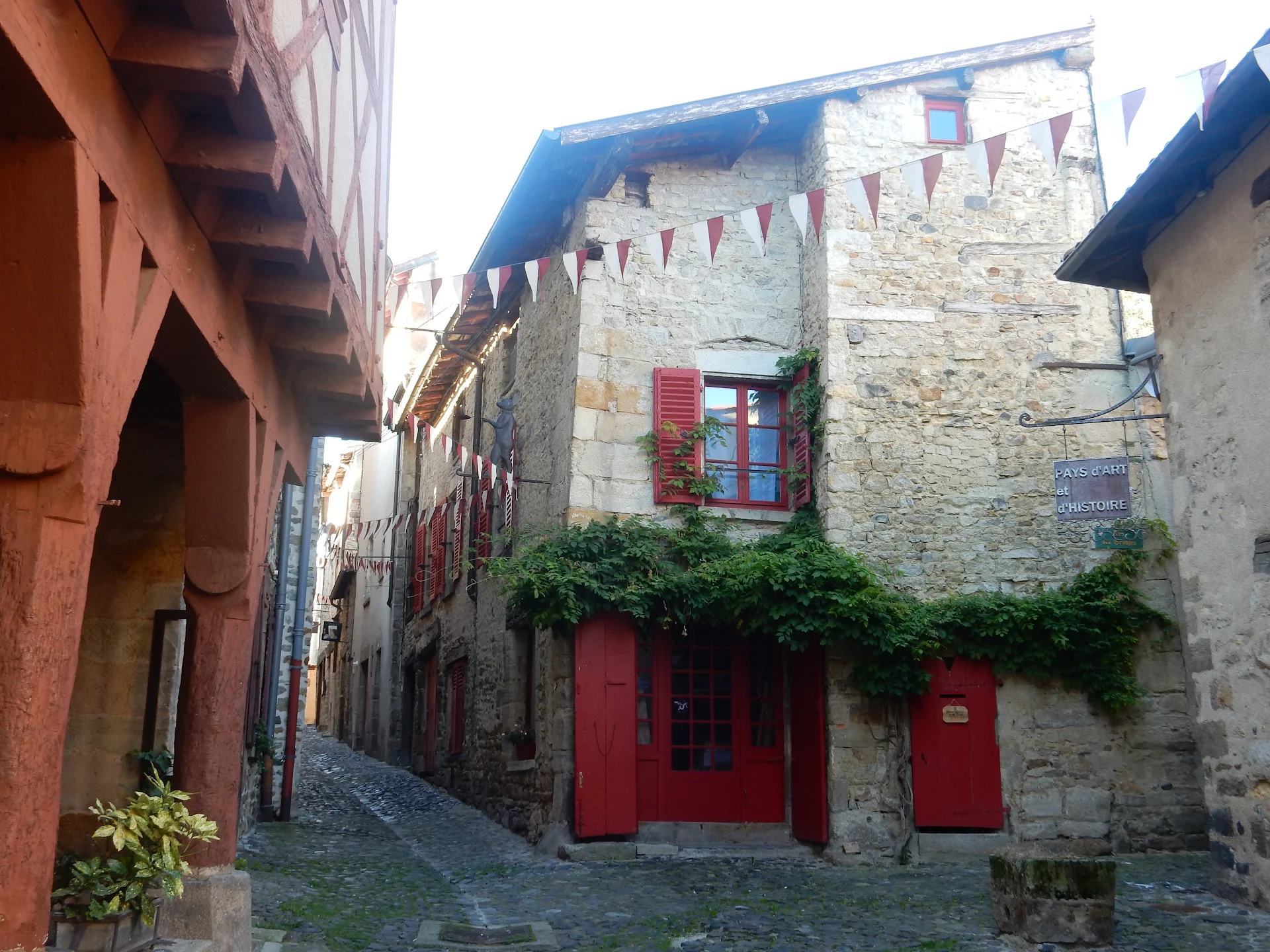 Le logis d'Hestia - Chambres d'hôtes dans le quartier médiéval de Billom (Toscane Auvergnate), Livradois-Forez, en Auvergne