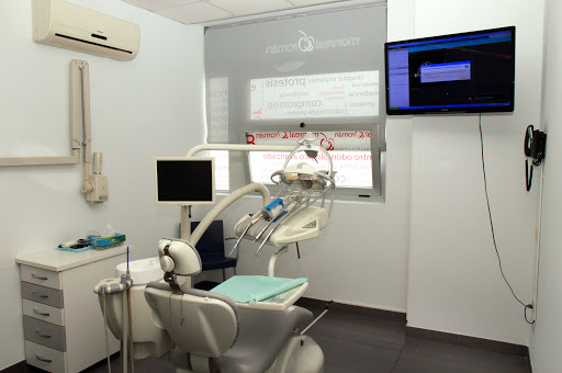 CENTRO ODONTOLOGICO AVANZADO MONREAL & ROMAN