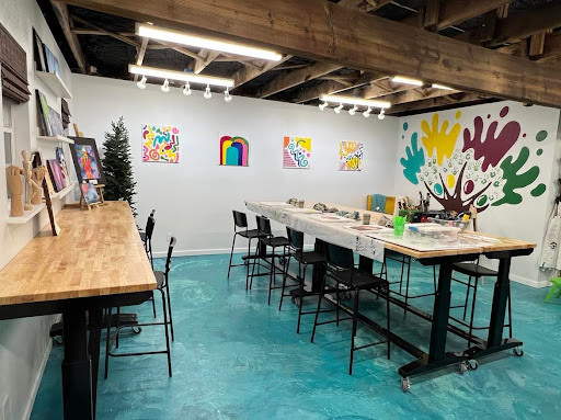 Artist Tree Studio