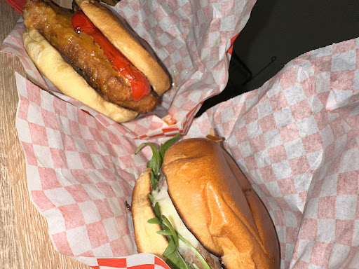 Photo 13 - Coti'tacos burger