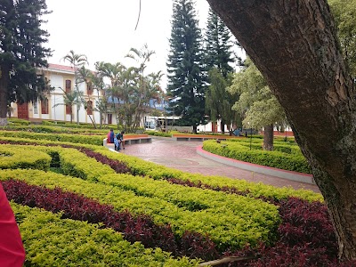 Photos of Jes&uacute;s Maestro Park