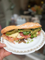 Photo n°25 de Les Bricoles Cantine • Traiteur à Rennes (Cave à vins)