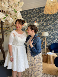 Photo n°10 de Les Bains - Maison de Coiffure à Trouville-sur-Mer (Salon de coiffure)