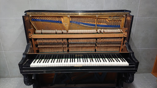 Transport pianin i fortepianów