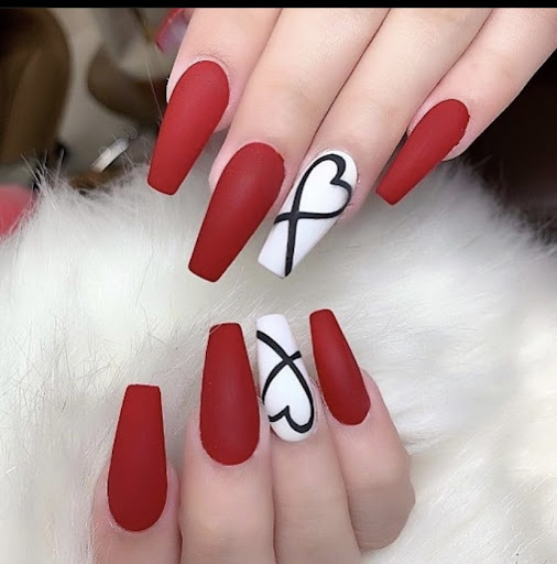 Skye Nails - Visual