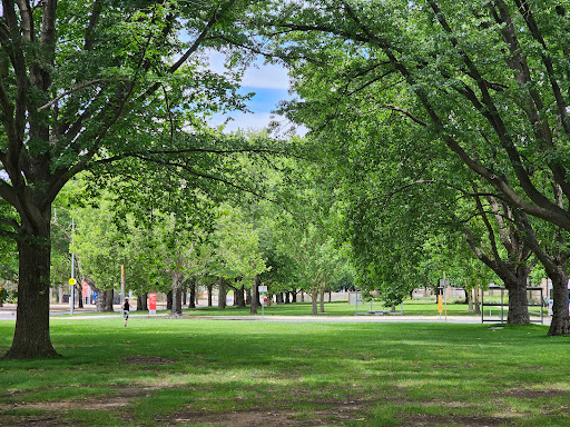 Parkes Place East Lawns - Australia