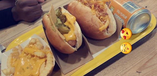 Made in Street Hot Dog