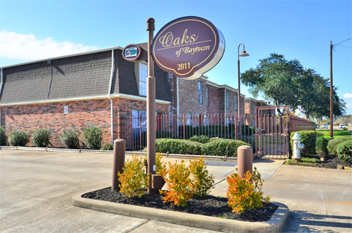 Oaks of Baytown Apartments