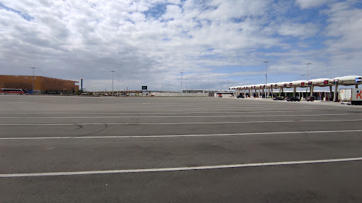 Calais truck entry new terminal - Thumbnail