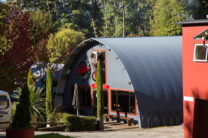 Pinewood Queenstown by null