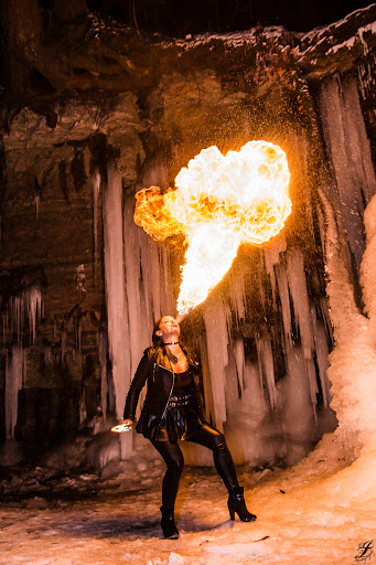 Anja Fire Artist -Das flammende Eventhighlight Gallery - Germany