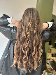 Photo n°13 de Salon Michel Teissedre Coiffeur Anduze - Salon de coiffure à Anduze à Anduze (Magasin de produits de beauté)