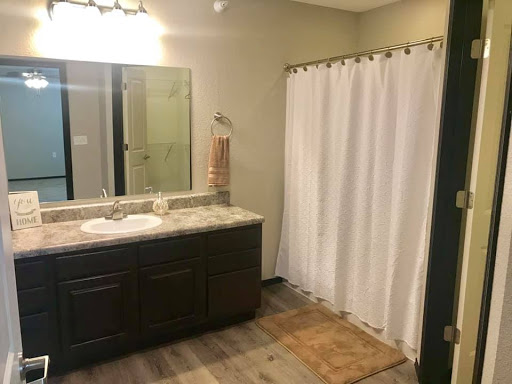 17th Place Apartments - Thumbnail