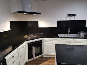 Photo n°32 de LES REFLETS DU PEINTRE à Sarrians (Service de pose de parquet)