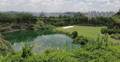 Photos of Fenghuangshan Golf Course