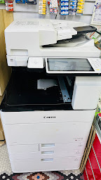 Photo n°7 de Adroit Multiples Link à Paris (Accessoires mobiliers)