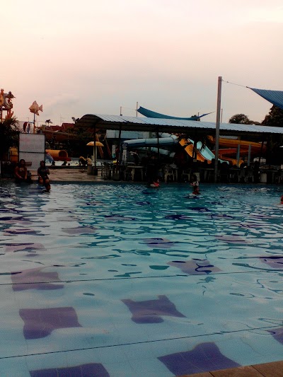 Photos of SUZUYA Marelan Plaza