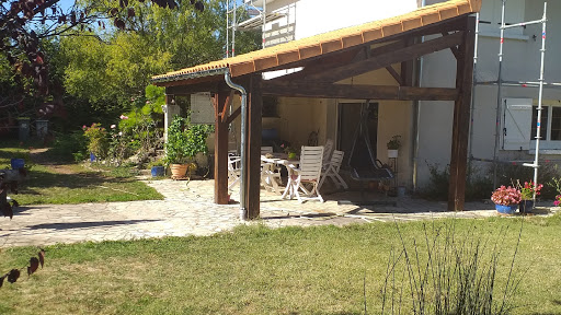 Photo de Couverture Niortaise : Toiture tuiles- ardoise - Charpente - Zinguerie