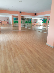 Photo n°24 de NAT'FORME à Montady (Salle de gym)