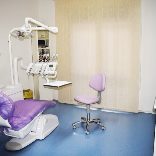 Studio Dentistico Odontoiatrico Esposito Carlo Dott. - Thumbnail
