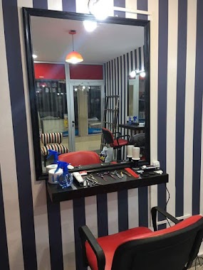 REAL BARBERSHOP, Author: Nicolas Luna