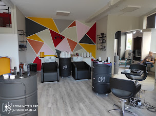 Photo n°2 de Lva Coiffure à Châteaubernard (Salon de coiffure)