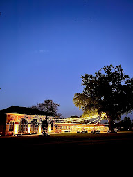 Photo n°24 de L'Orangerie de Châtel sélection Figaro & Elle Magazine : Chambres d'hôtes et salle de réception Loire, Auvergne-Rhône-Alpes à Cleppé (Lieu de mariage)