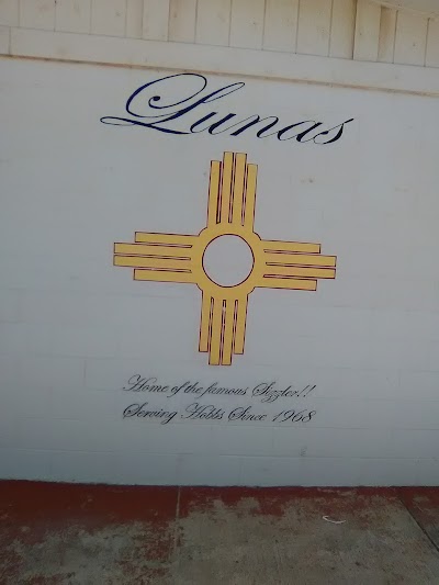 Lunas Drive Inn