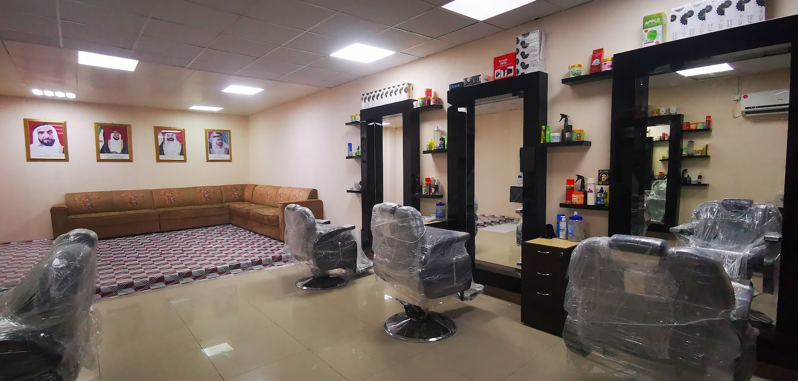 Blue desert Gents saloon L.L.C Abudhabi - صورة 3
