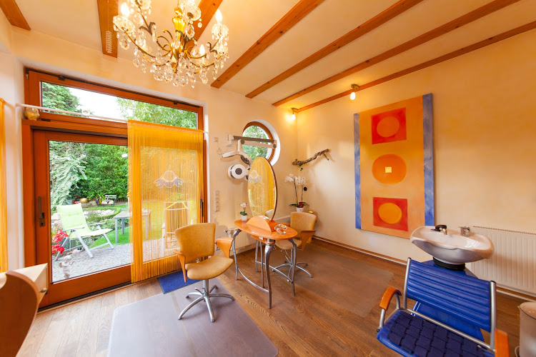 Monika Heuser Naturfriseurin und Heilpraktikerin