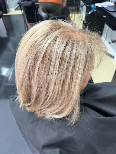 Coastal Waves Salon - Thumbnail