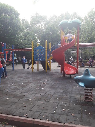 Photos of G&uuml;neşli Parkı
